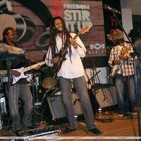 Julian Marley Performing live to promote the new range of headphones | Picture 112610